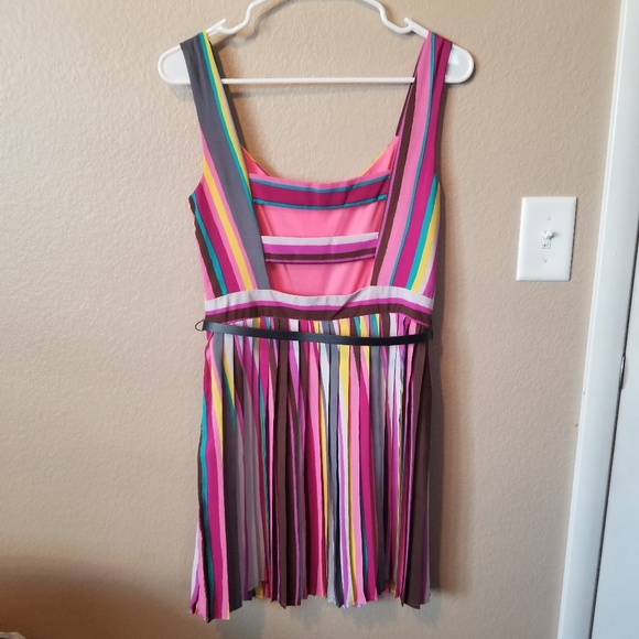 Women's above the knee dress - Picture 2 of 4